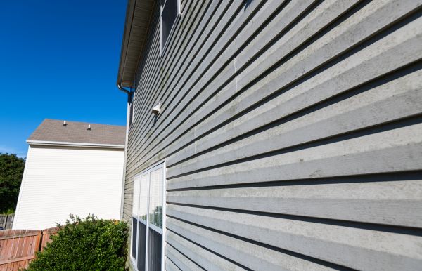 Cost of Vinyl Siding Panel Replacement in Novato