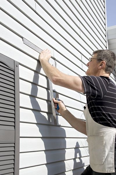 Cost of Vinyl Siding Service in Novato